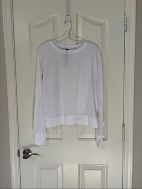 Vuori White Long Sleeve Top Size Large